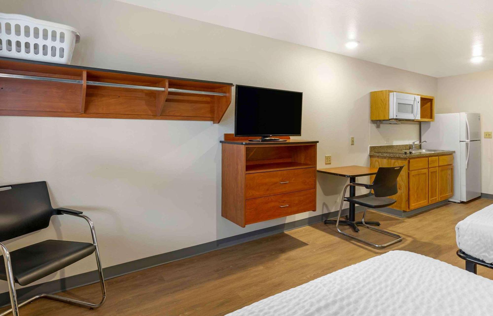 Extended Stay America Select Suites - Cleveland - Airport Dış mekan fotoğraf